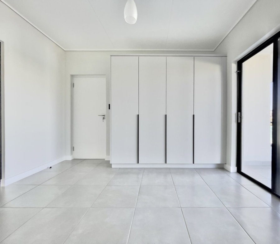To Let 1 Bedroom Property for Rent in Waterfall Gauteng