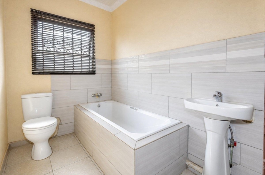 3 Bedroom Property for Sale in Alliance Gauteng