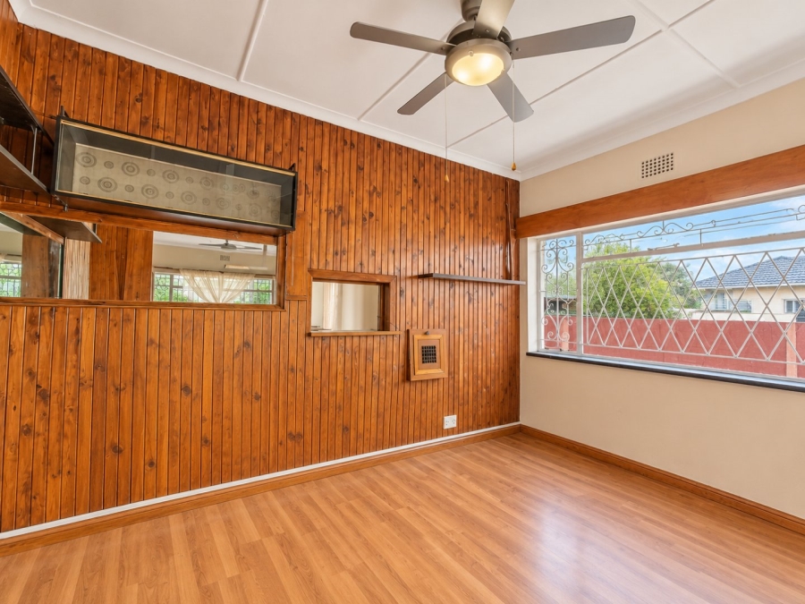 4 Bedroom Property for Sale in Dawnview Gauteng