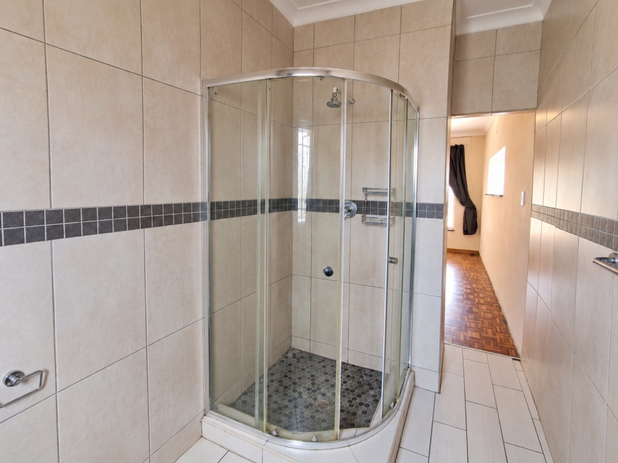 4 Bedroom Property for Sale in Dawnview Gauteng