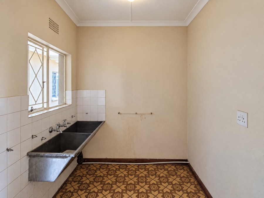 4 Bedroom Property for Sale in Dawnview Gauteng