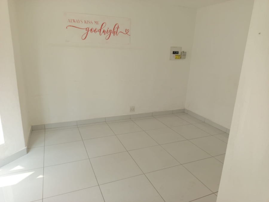 To Let 4 Bedroom Property for Rent in Halfway Gardens Gauteng