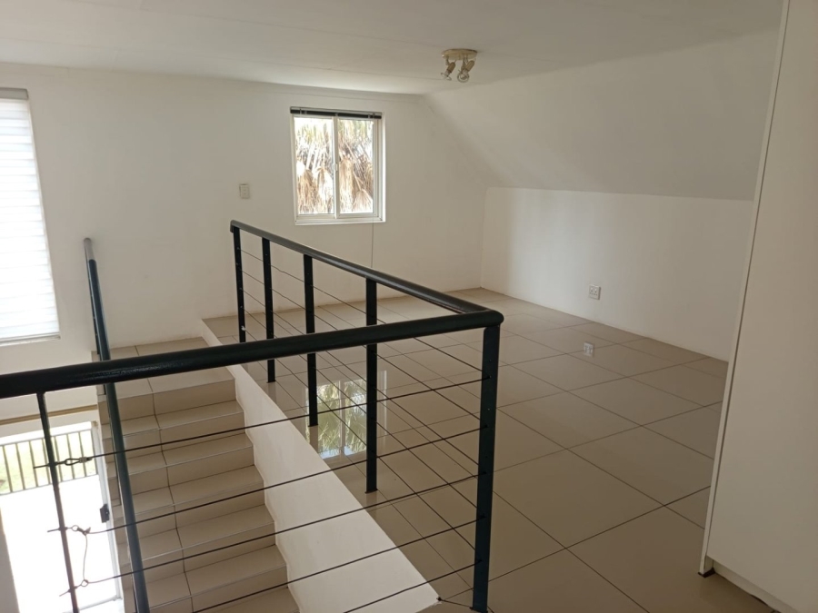 To Let 4 Bedroom Property for Rent in Halfway Gardens Gauteng