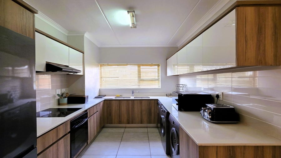 3 Bedroom Property for Sale in Willow Park Manor Gauteng