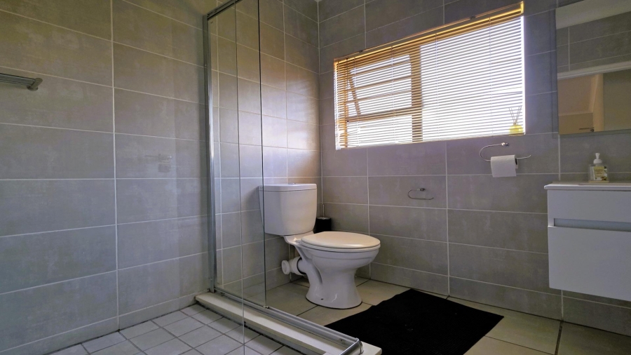 3 Bedroom Property for Sale in Willow Park Manor Gauteng
