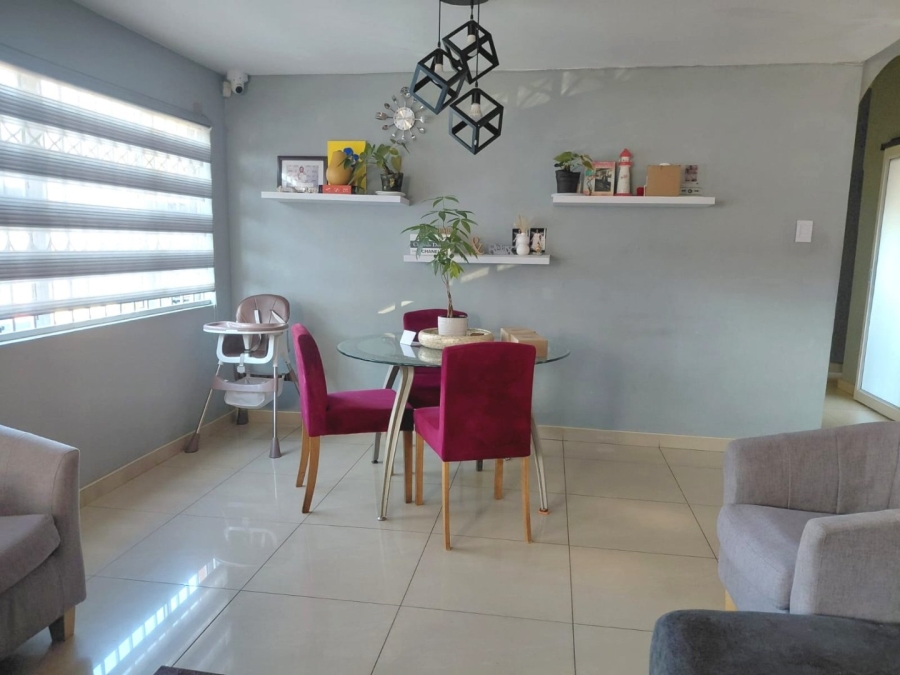 6 Bedroom Property for Sale in Mondeor Gauteng