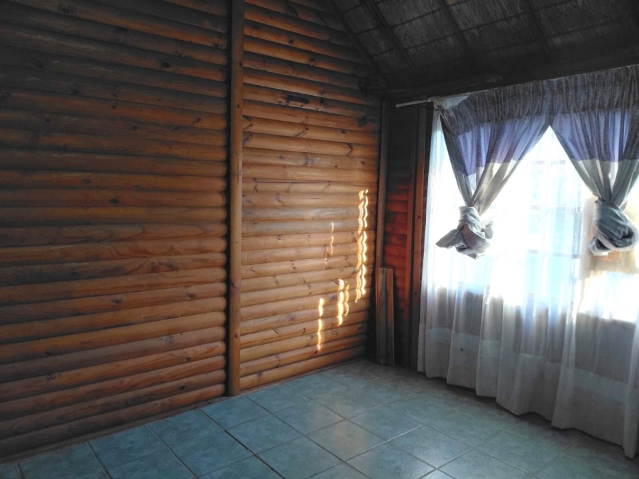 6 Bedroom Property for Sale in Mondeor Gauteng