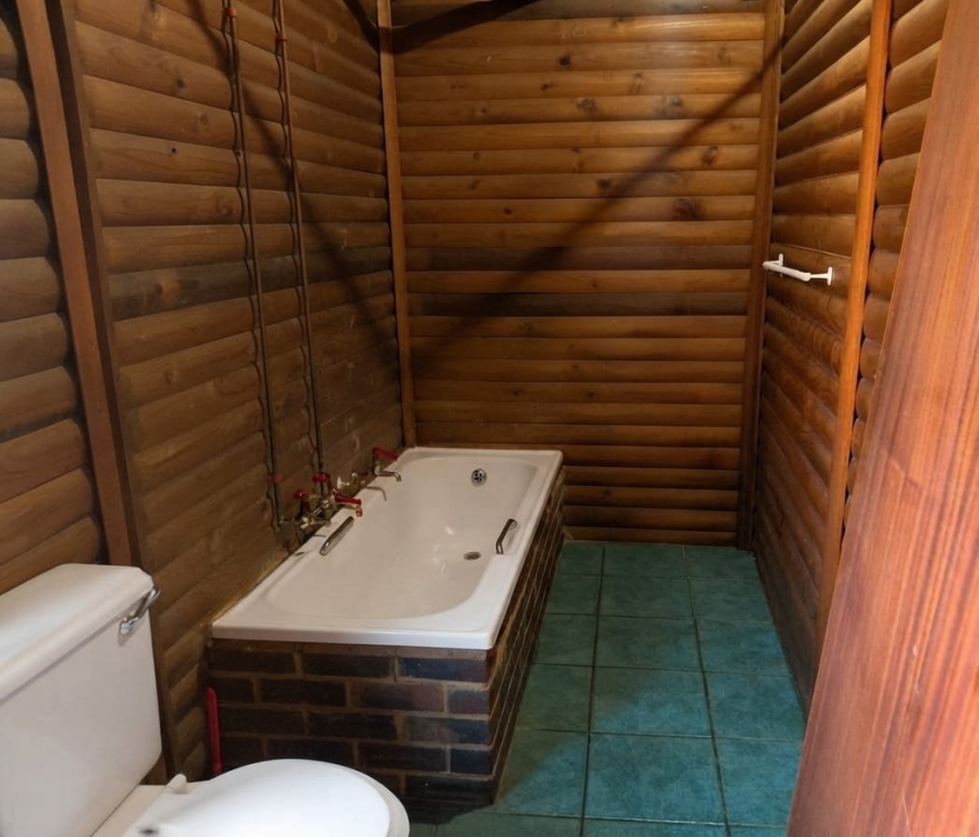 6 Bedroom Property for Sale in Mondeor Gauteng