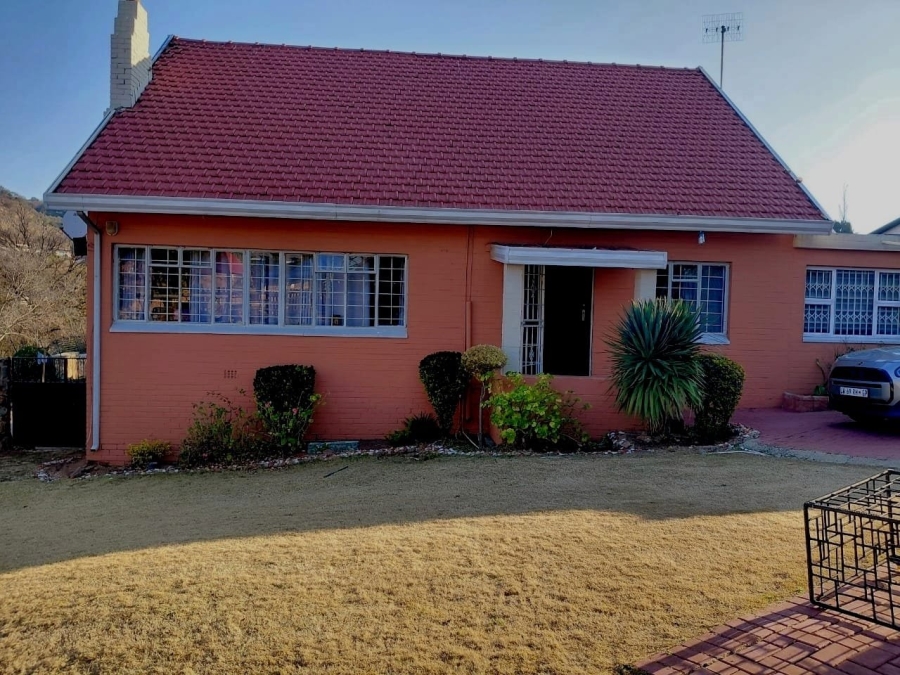 6 Bedroom Property for Sale in Mondeor Gauteng