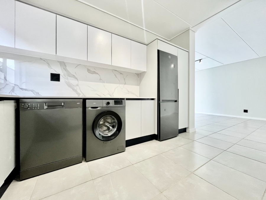To Let 3 Bedroom Property for Rent in Waterfall Gauteng