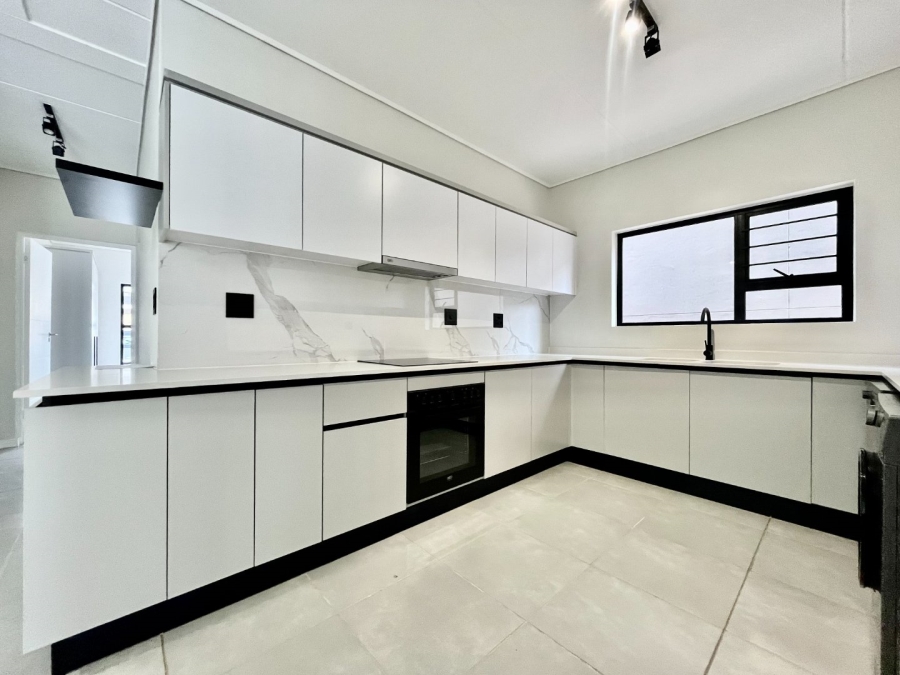 To Let 3 Bedroom Property for Rent in Waterfall Gauteng