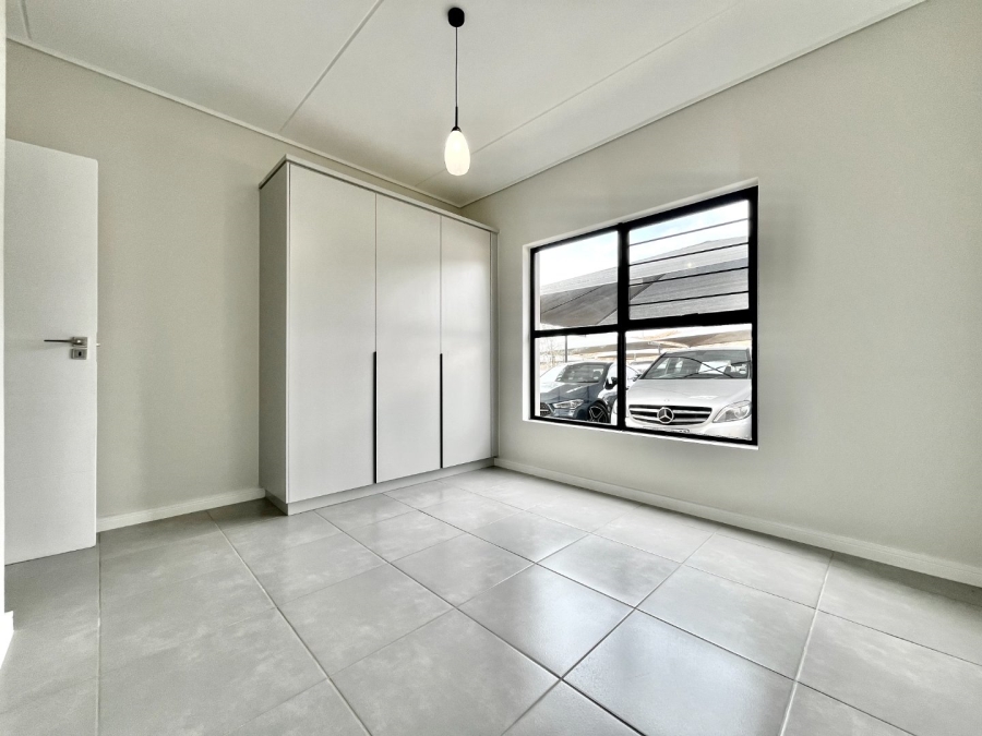 To Let 3 Bedroom Property for Rent in Waterfall Gauteng