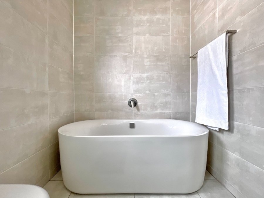 2 Bedroom Property for Sale in The Polofields Gauteng