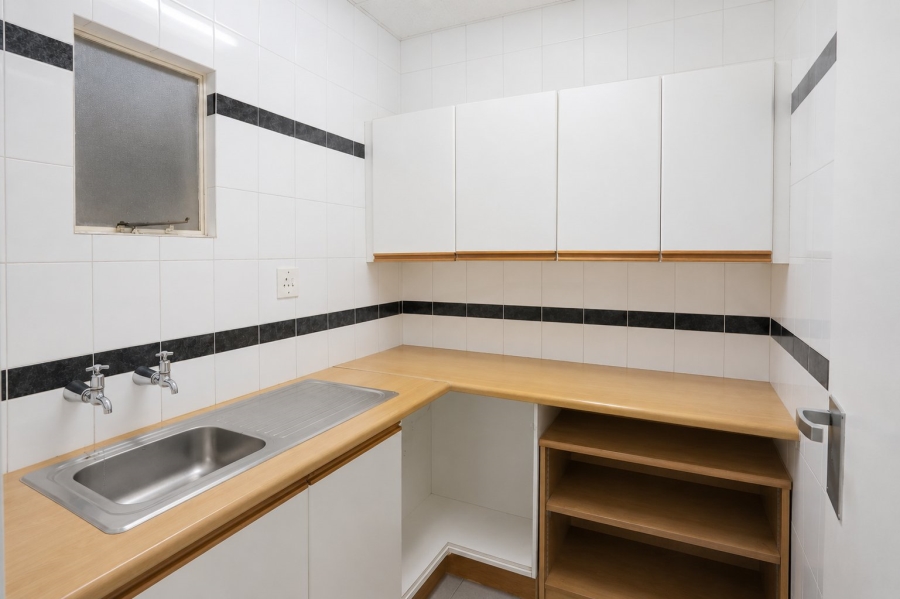 To Let Commercial Property for Rent in Kensington B Gauteng