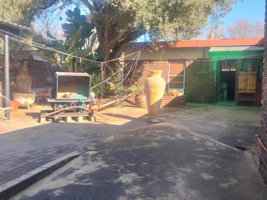 Commercial Property for Sale in Monavoni A H Gauteng