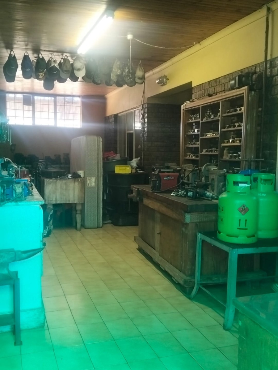 Commercial Property for Sale in Monavoni A H Gauteng