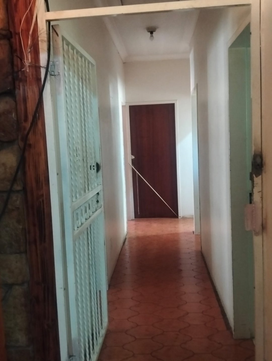 Commercial Property for Sale in Monavoni A H Gauteng