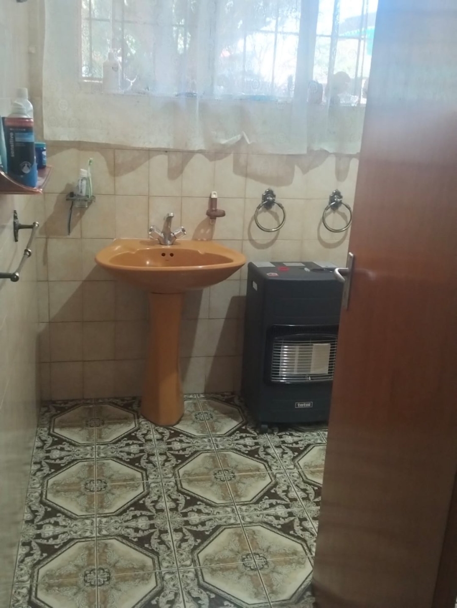 Commercial Property for Sale in Monavoni A H Gauteng