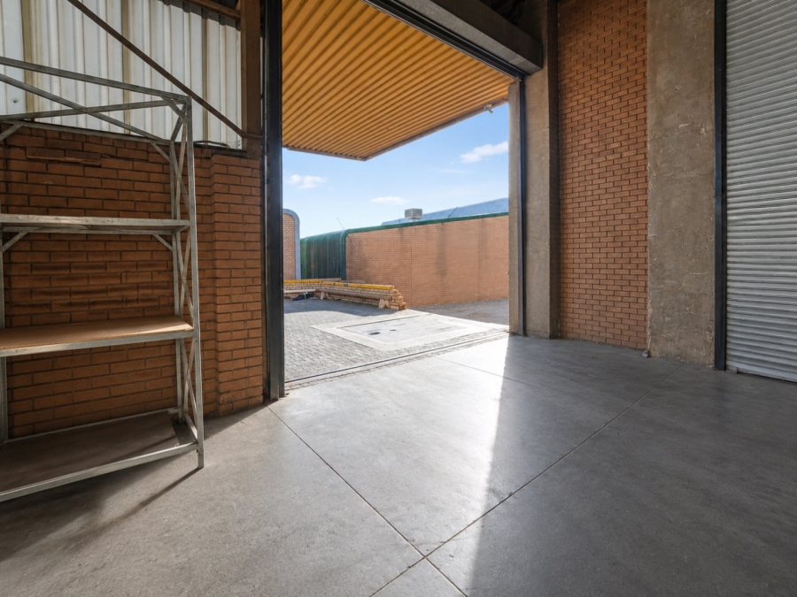 To Let Commercial Property for Rent in Laser Park Gauteng