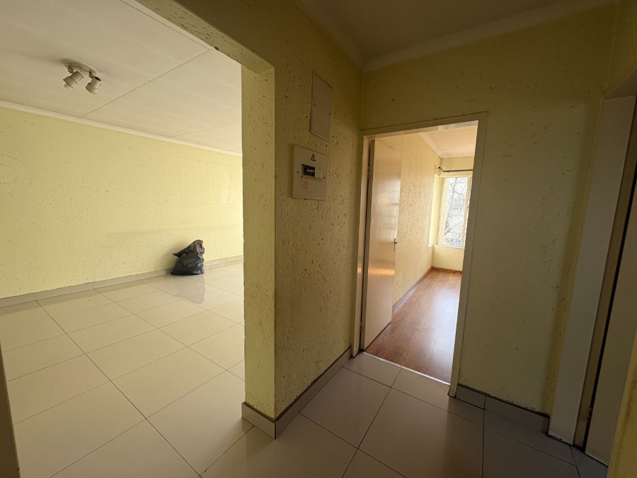 2 Bedroom Property for Sale in Rembrandt Park Gauteng