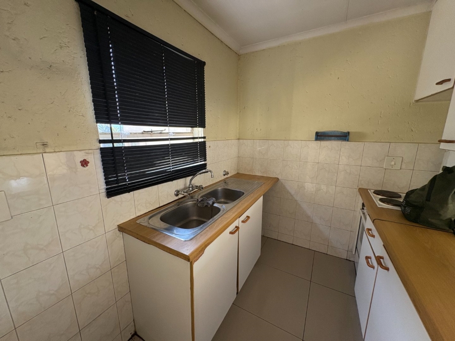 2 Bedroom Property for Sale in Rembrandt Park Gauteng