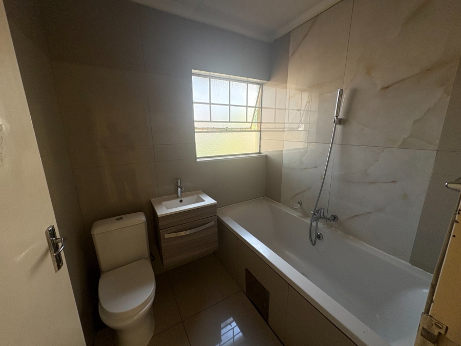 2 Bedroom Property for Sale in Rembrandt Park Gauteng