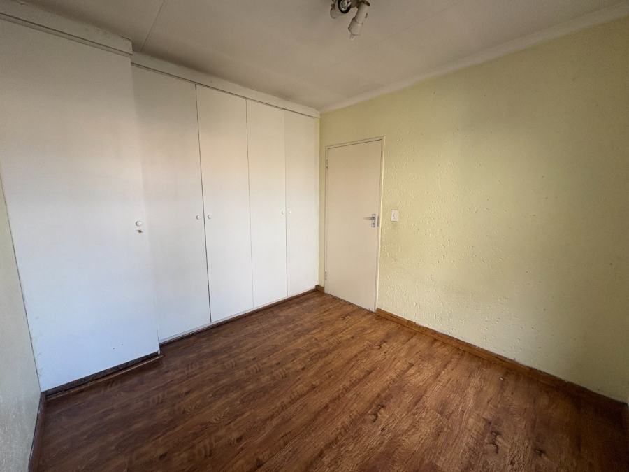 2 Bedroom Property for Sale in Rembrandt Park Gauteng