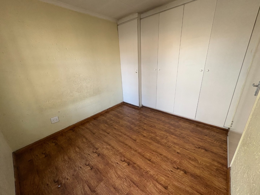2 Bedroom Property for Sale in Rembrandt Park Gauteng