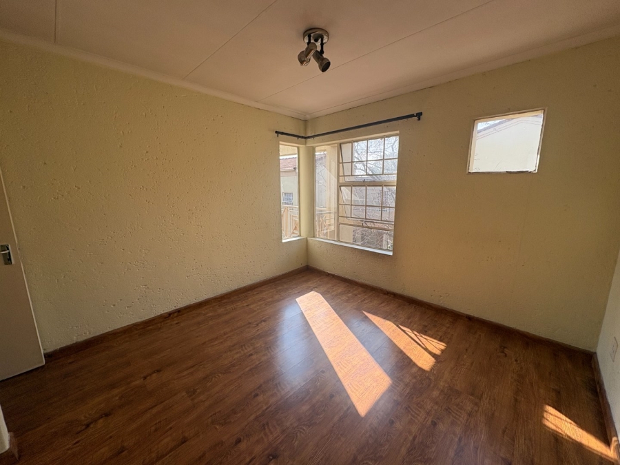2 Bedroom Property for Sale in Rembrandt Park Gauteng