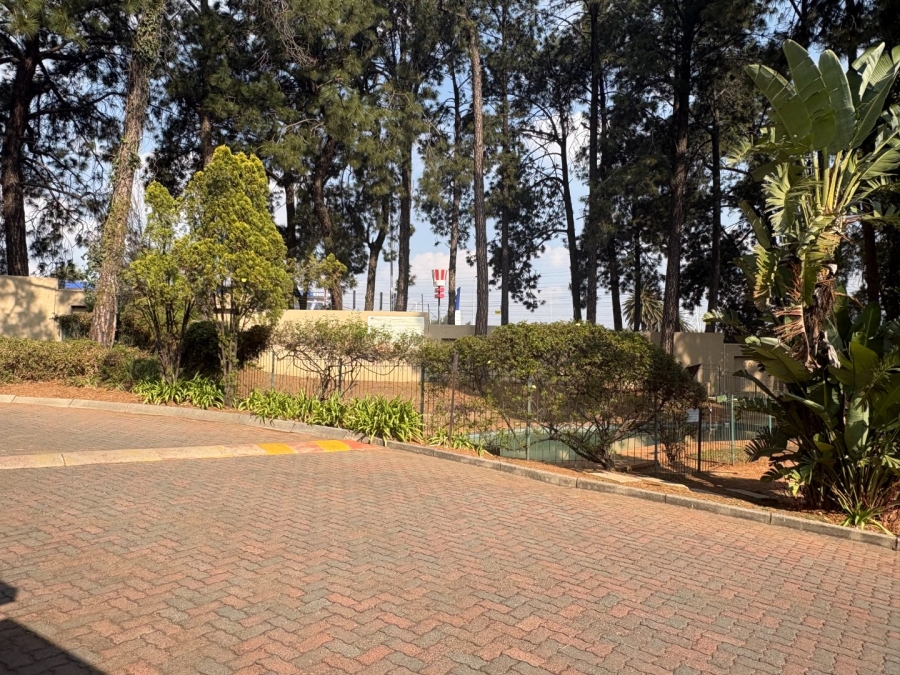 2 Bedroom Property for Sale in Rembrandt Park Gauteng