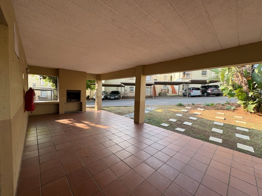 2 Bedroom Property for Sale in Rembrandt Park Gauteng