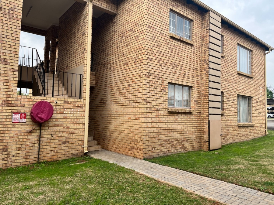 3 Bedroom Property for Sale in Vanderbijlpark SW 5 Gauteng