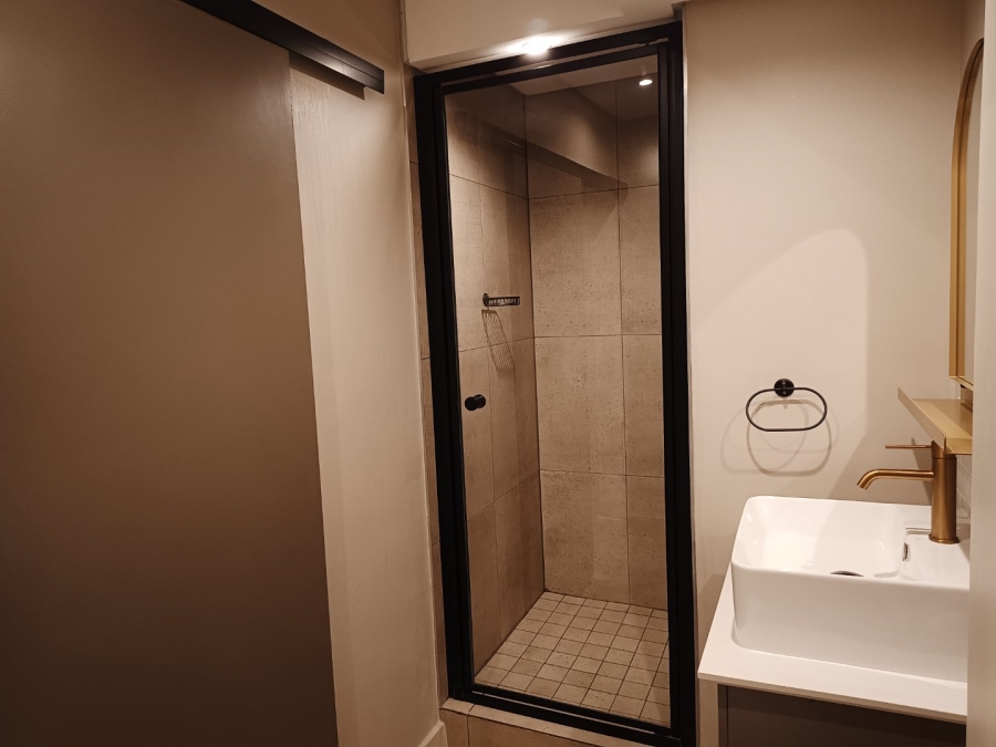 2 Bedroom Property for Sale in Sandton Central Gauteng