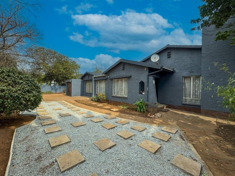 3 Bedroom Property for Sale in Croydon Gauteng