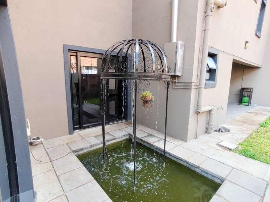 7 Bedroom Property for Sale in Pretoria North Gauteng