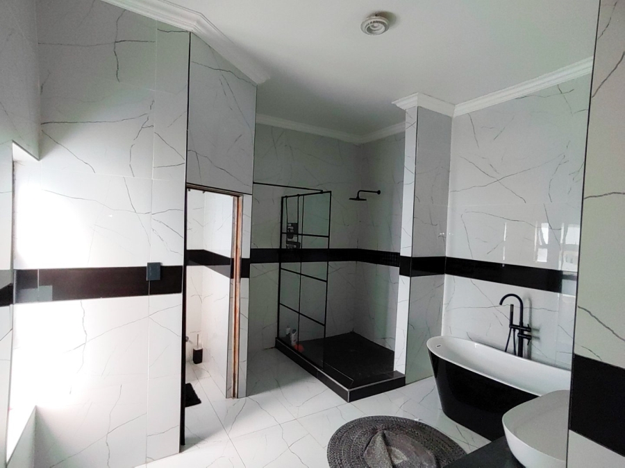 7 Bedroom Property for Sale in Pretoria North Gauteng