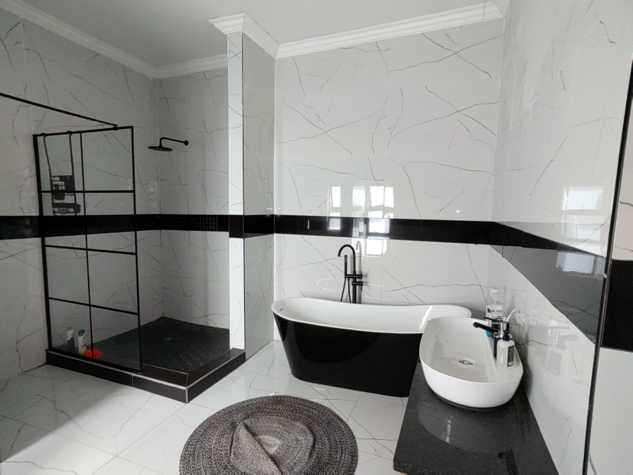 7 Bedroom Property for Sale in Pretoria North Gauteng