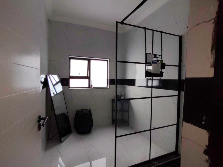 7 Bedroom Property for Sale in Pretoria North Gauteng