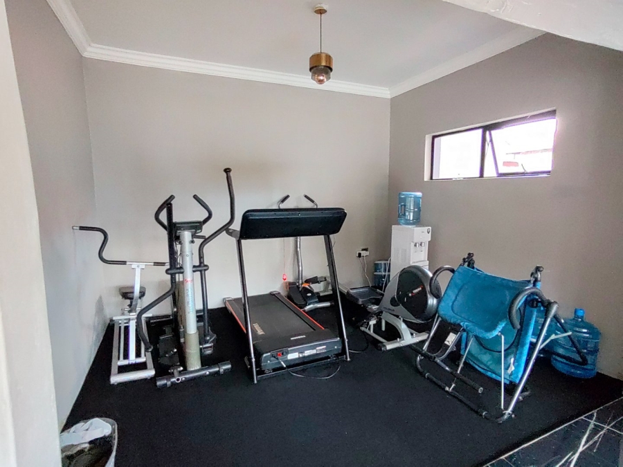 7 Bedroom Property for Sale in Pretoria North Gauteng
