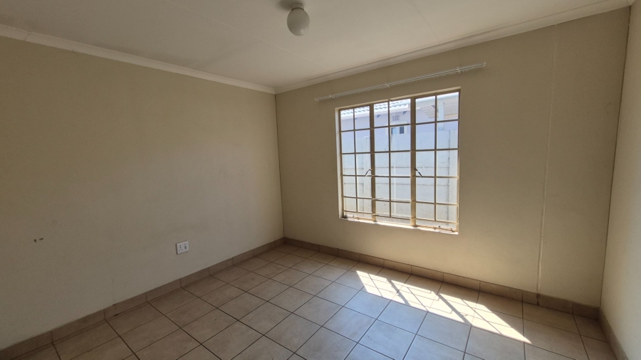 3 Bedroom Property for Sale in Sky City Gauteng