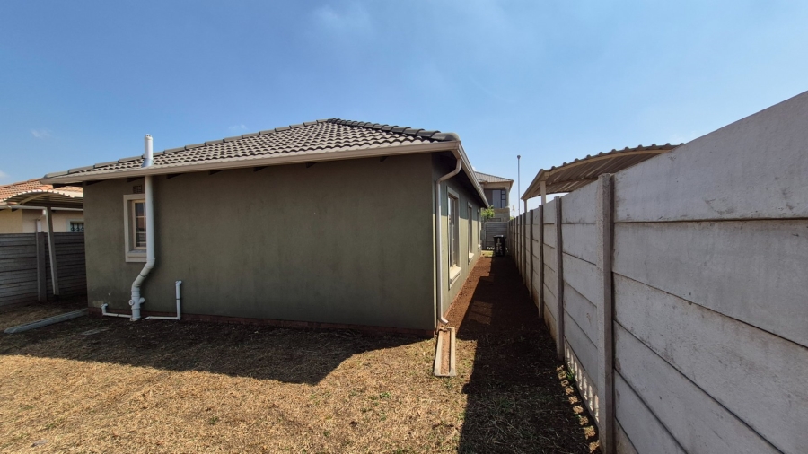 3 Bedroom Property for Sale in Sky City Gauteng