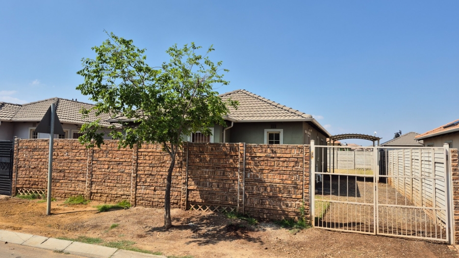 3 Bedroom Property for Sale in Sky City Gauteng