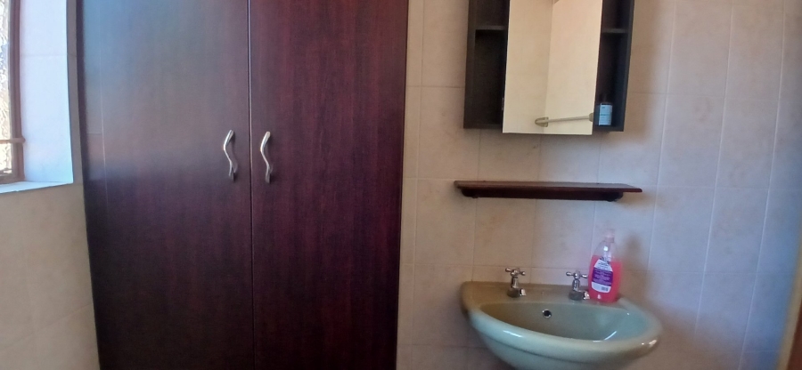 To Let 2 Bedroom Property for Rent in Heuweloord Gauteng