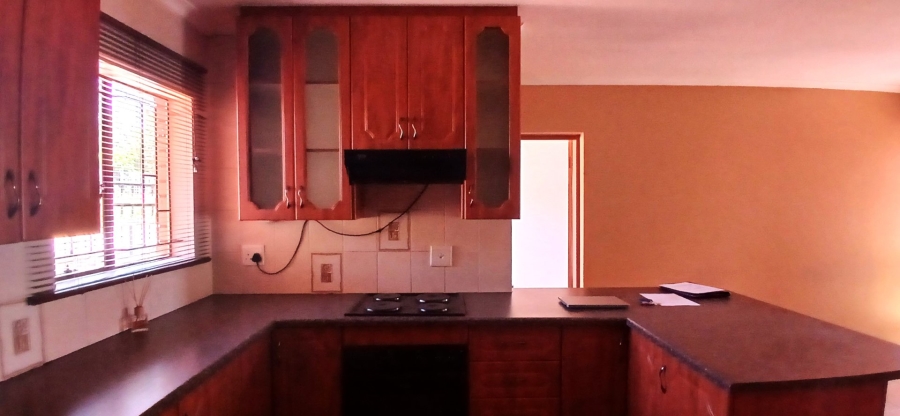 To Let 2 Bedroom Property for Rent in Heuweloord Gauteng