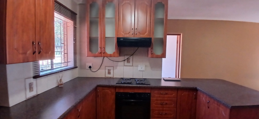 To Let 2 Bedroom Property for Rent in Heuweloord Gauteng