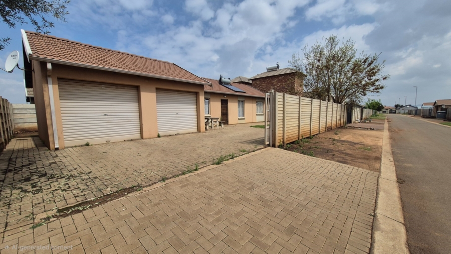 3 Bedroom Property for Sale in Sky City Gauteng