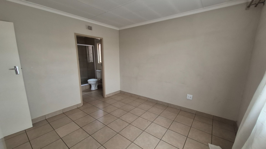 3 Bedroom Property for Sale in Sky City Gauteng