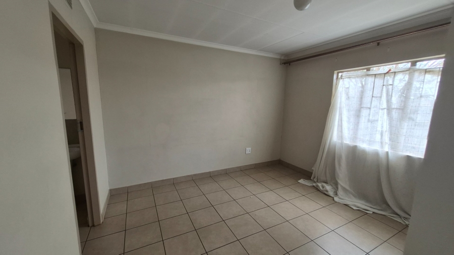 3 Bedroom Property for Sale in Sky City Gauteng