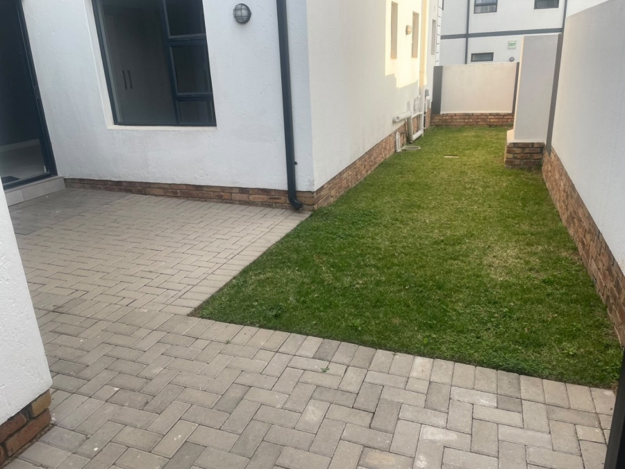 To Let 3 Bedroom Property for Rent in Glen Austin Gauteng