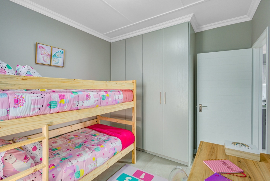 To Let 3 Bedroom Property for Rent in Glen Austin Gauteng